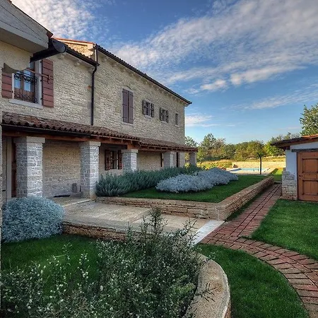 Holiday home Cocorin *